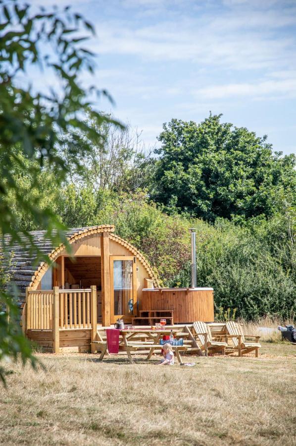 Hooe Barnhorn Glamping 빌라 외부 사진