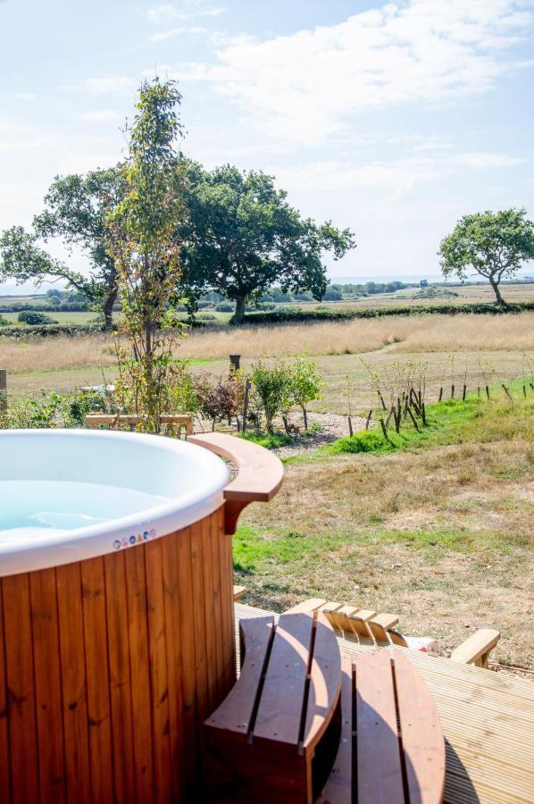Hooe Barnhorn Glamping 빌라 외부 사진